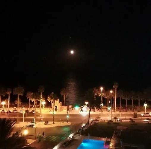 Apartamento-estudio First Line Of The Malaga -benalmadena 公寓式酒店 贝纳尔马德纳