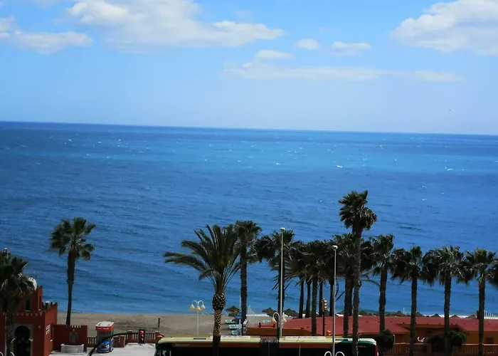 Apartamento-estudio First Line Of The Malaga -benalmadena 贝纳尔马德纳