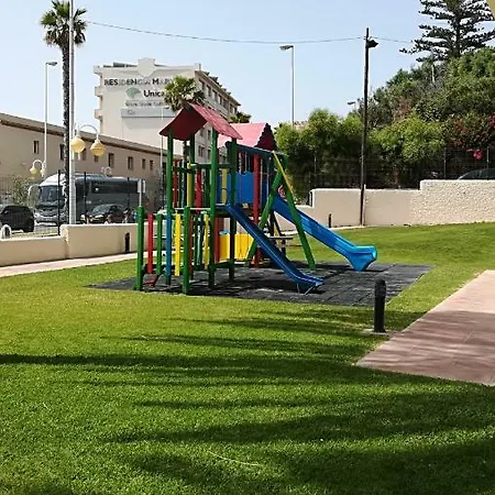 Estudio Playa Apartahotel *